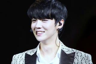 继韩庚、吴亦凡后,鹿晗也和SM解约了 连请的律师都一样