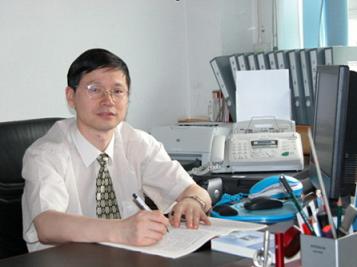 杨维中