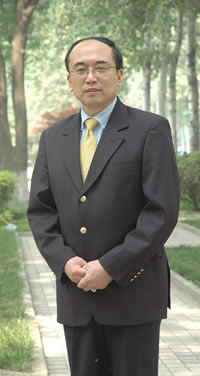 于金明