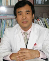 何裕隆