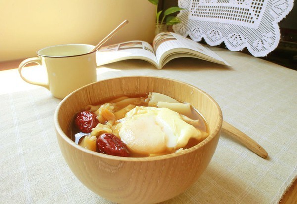 红糖煮鸡蛋