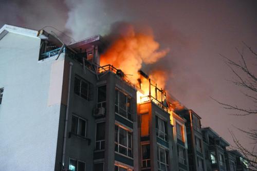 老人家中发生爆炸