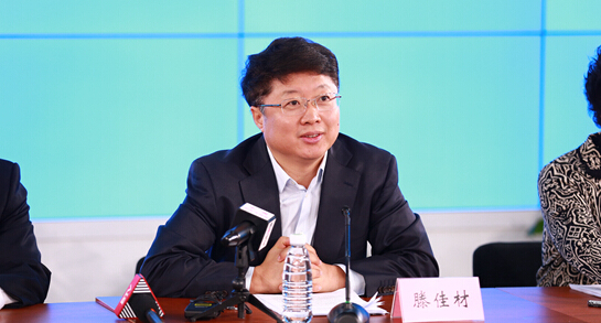 滕佳材:食品安全形势稳中趋好