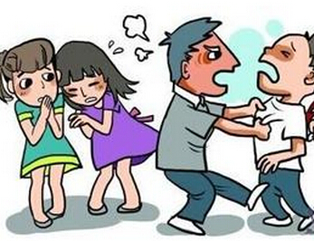 抢好友女朋友遭打